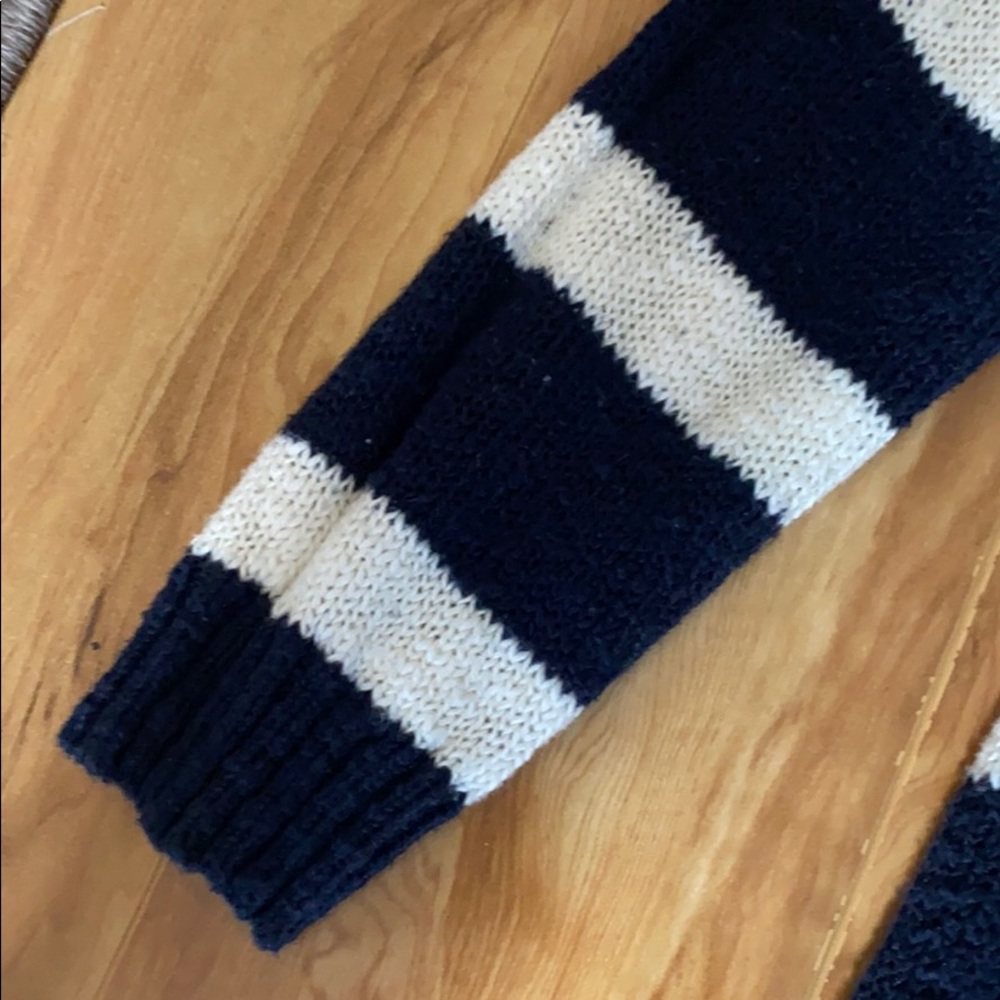 Striped sweater - Picture 3 of 3